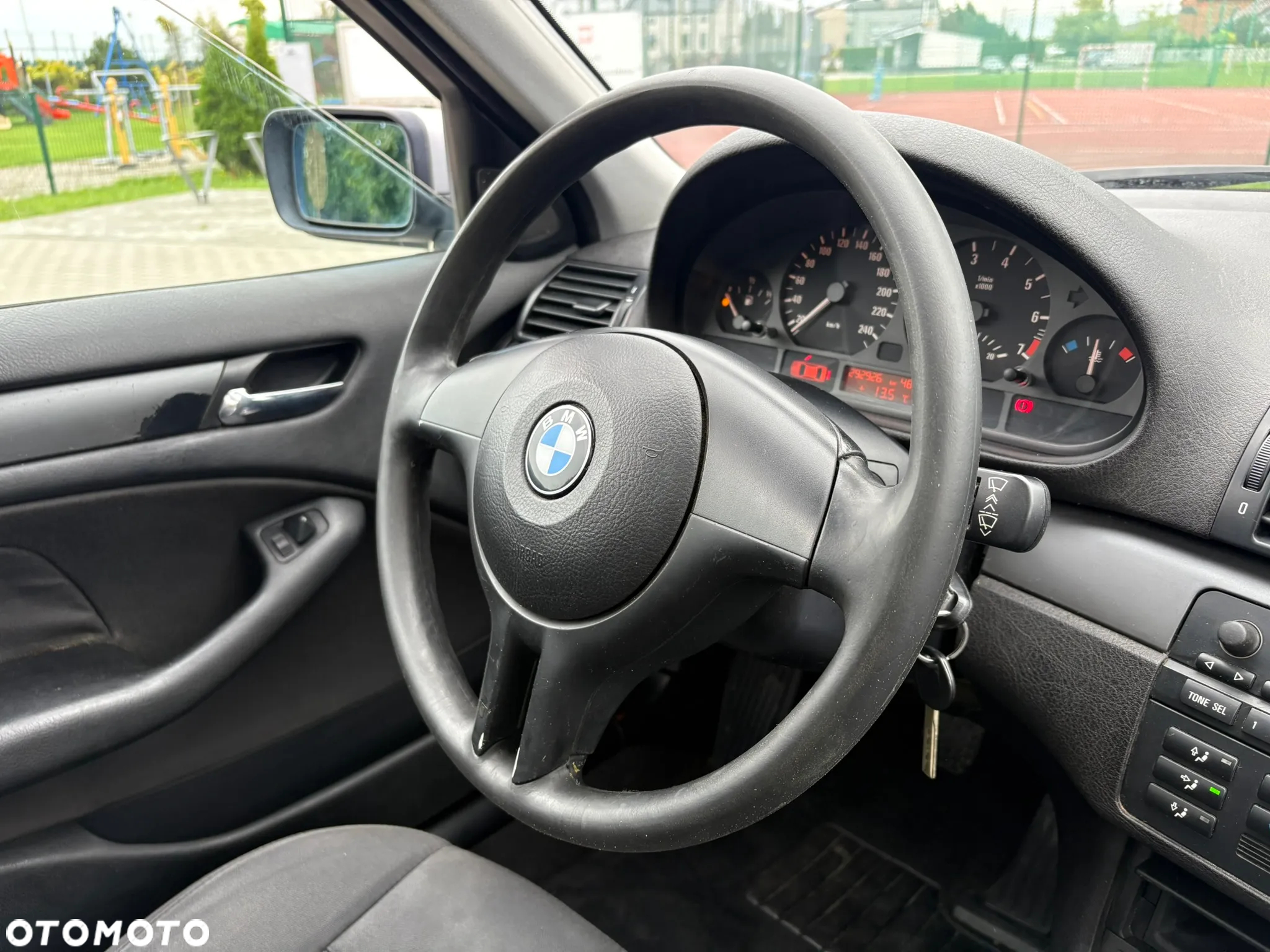 BMW Seria 3 318i - 13