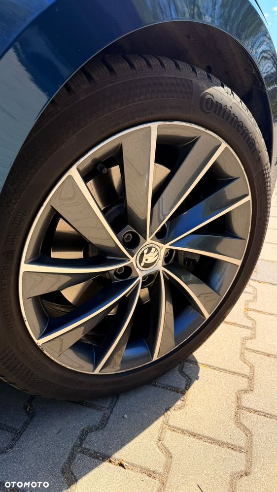 Skoda Superb 2.0 TSI 4x4 L&K DSG - 8