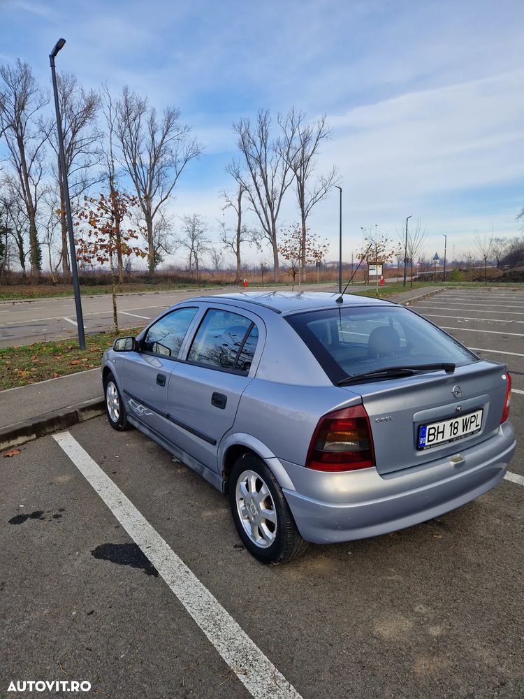 Opel Astra 1.6 Elegance - 4