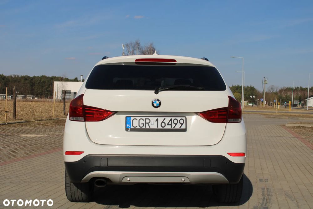 BMW X1 xDrive18d - 9