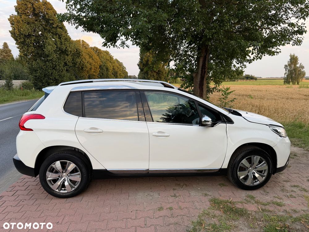 Peugeot 2008 1.6 e-HDi Allure S&S - 3