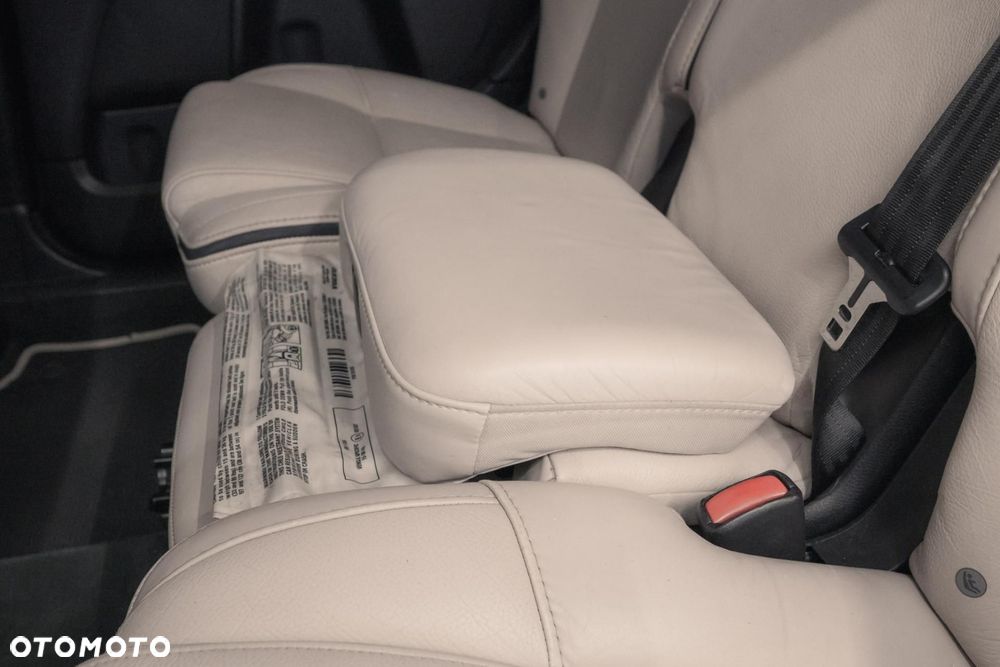 Volvo XC 90 D5 AWD R-Design - 34