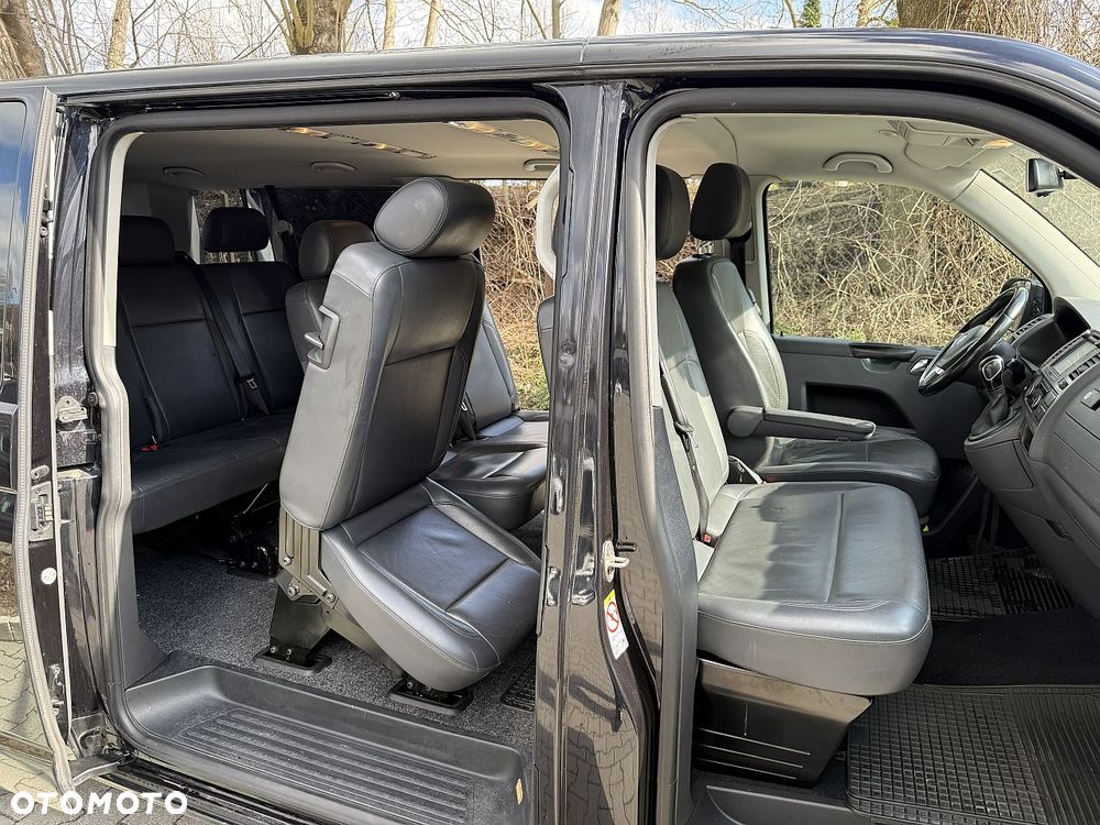 Volkswagen Caravelle - 7