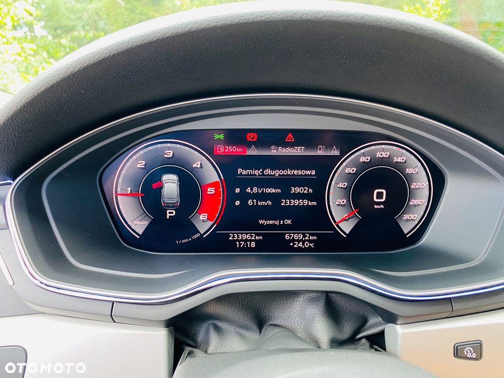 Audi A4 Avant 30 TDI S tronic - 28