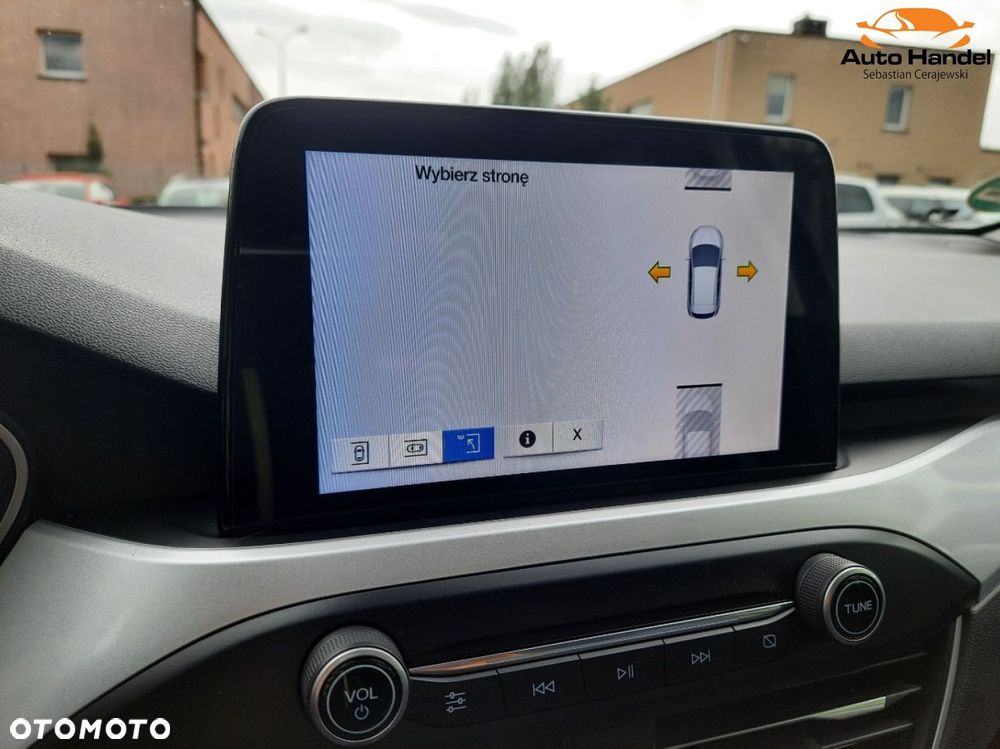 Ford Focus 1.5 EcoBlue STart-Stopp-System TITANIUM - 32