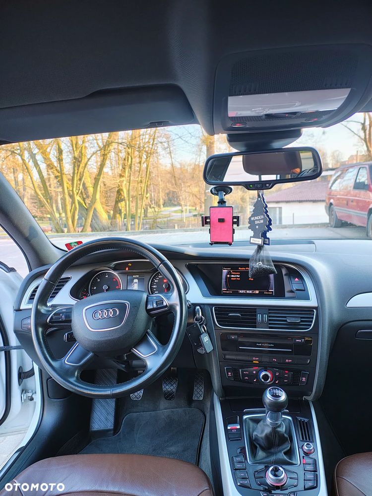 Audi A4 Avant 2.0 TDI ultra - 14