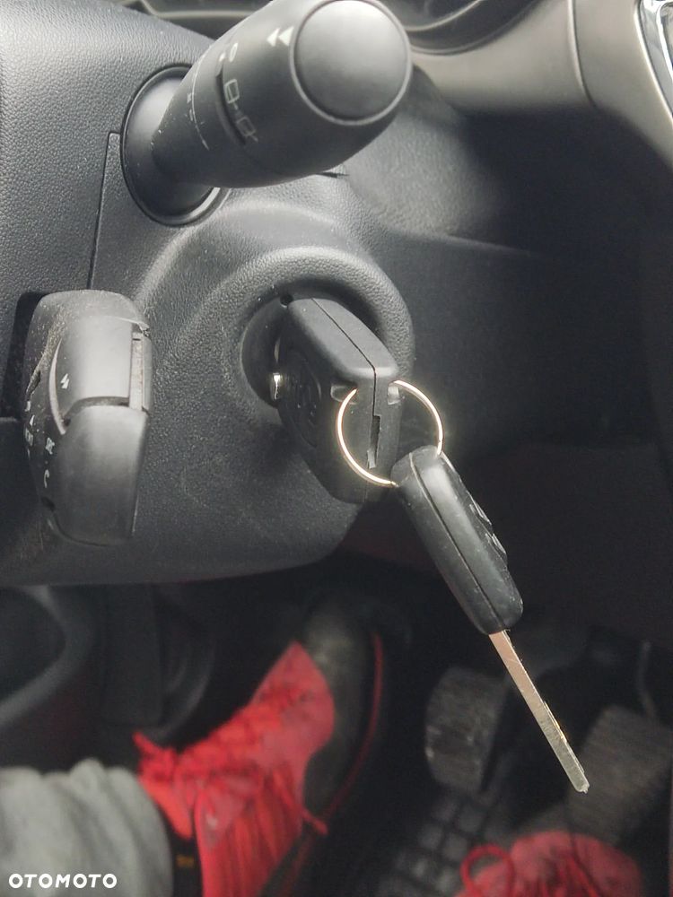 Citroën C3 Pure Tech (VTi) 82 Exclusive - 25