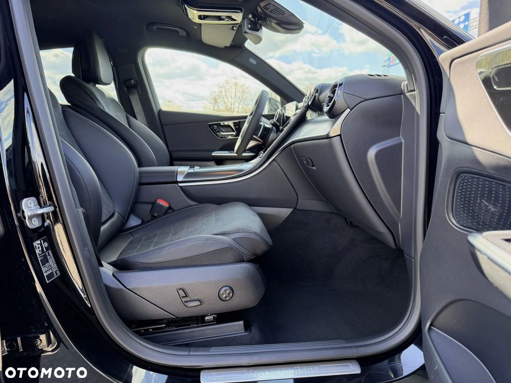 Mercedes-Benz GLC - 22