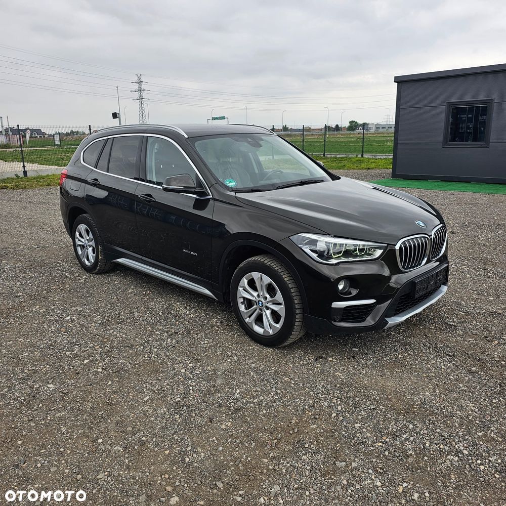 BMW X1 xDrive20i Sport Line - 8
