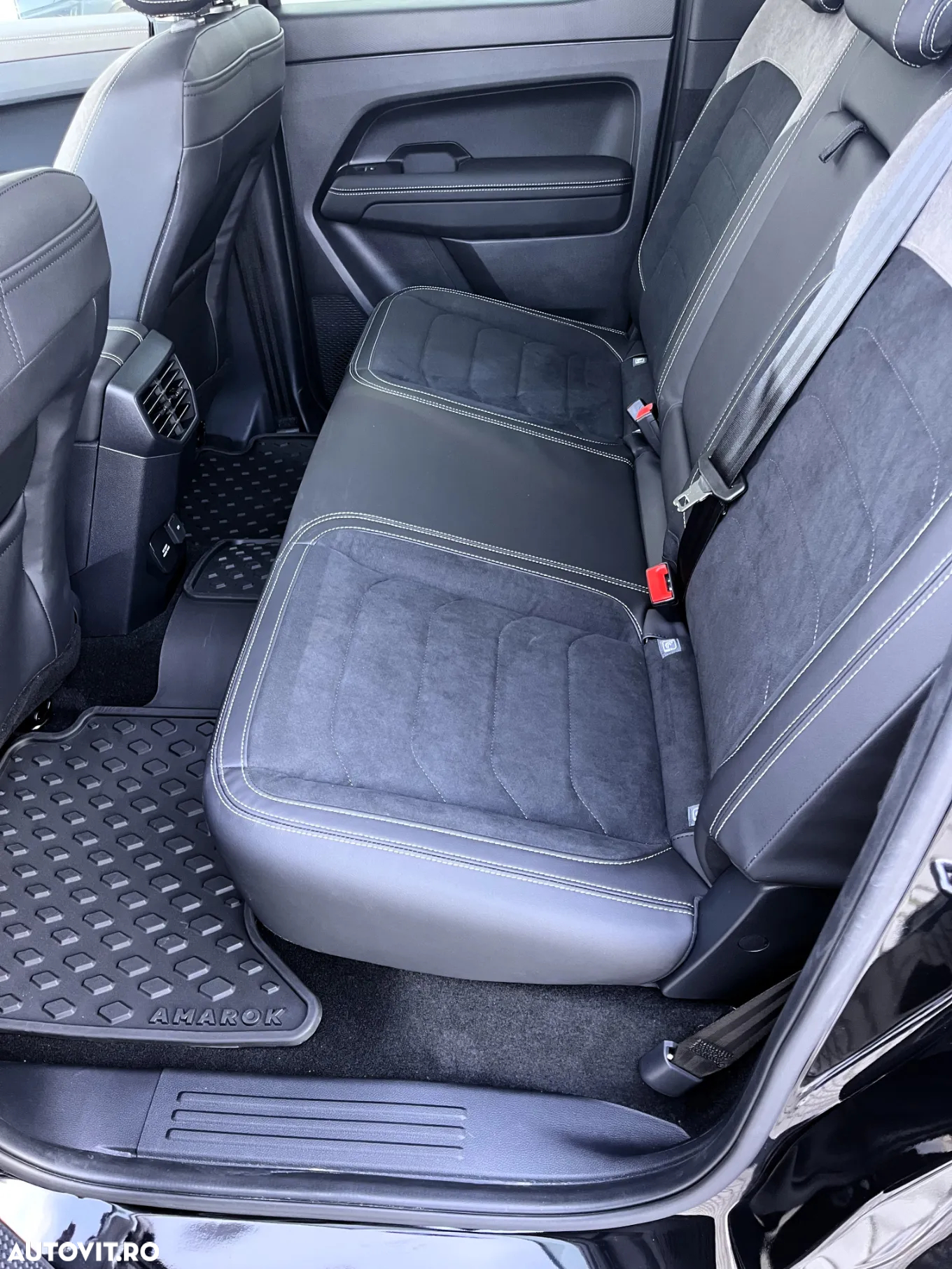 Volkswagen Amarok 2.0 TDI 205 CP 4M 10AT Style - 20