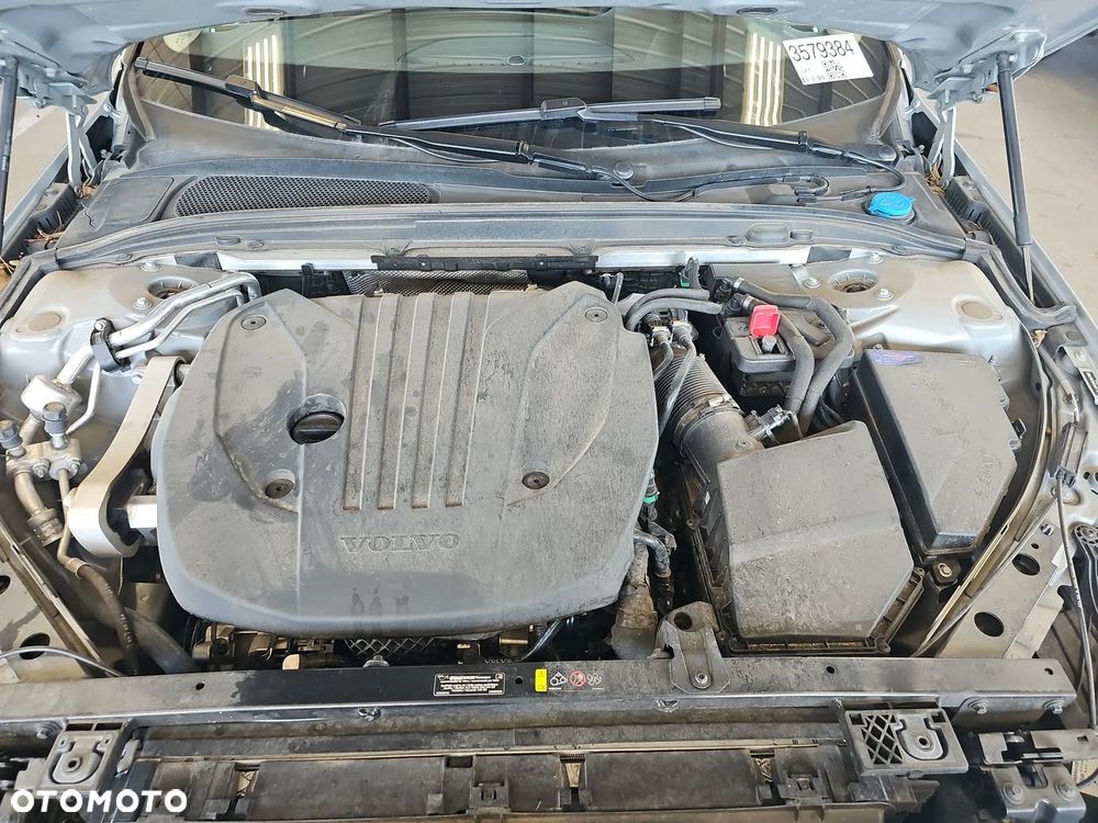 Volvo S60 B5 B AWD Plus Dark - 11