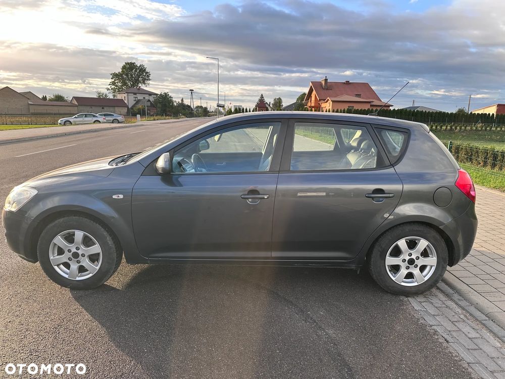 Kia Ceed 1.6 Crdi Optimum - 4
