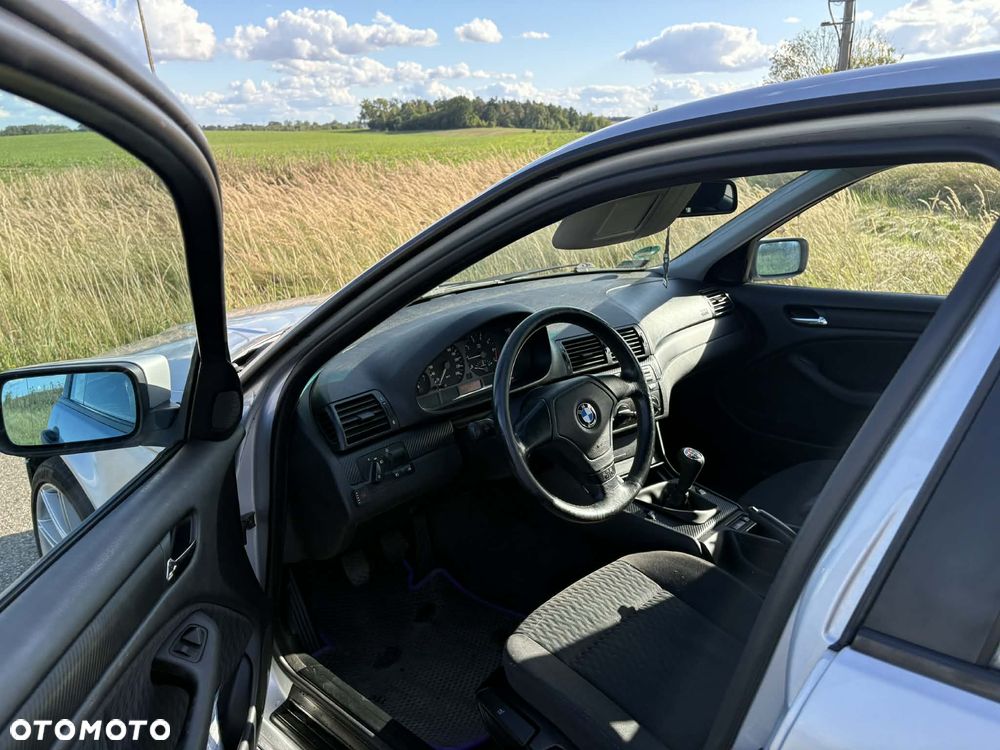 BMW Seria 3 318i - 13