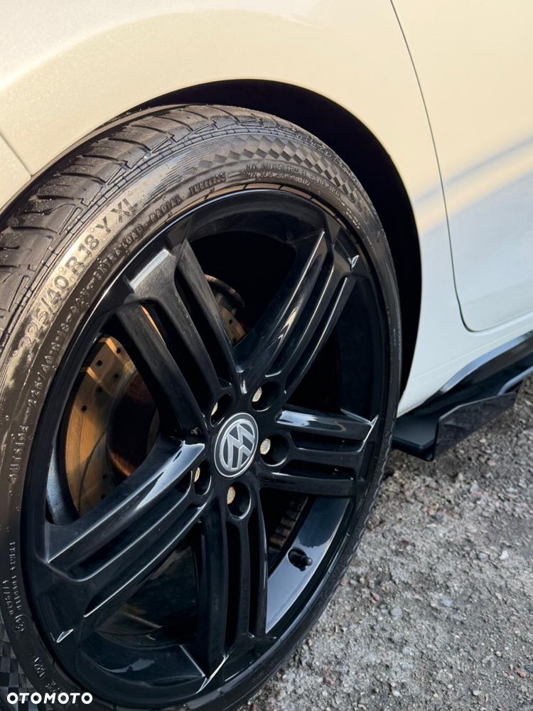 Volkswagen Golf - 5