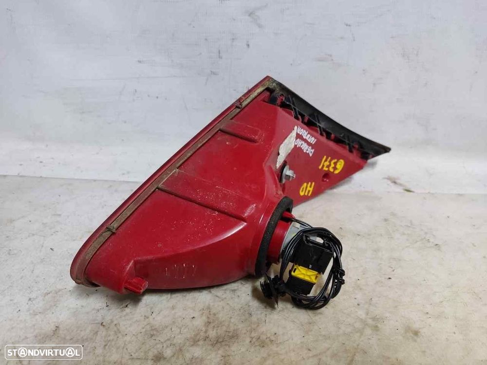 FAROLIM TRASEIRO DIREITO INTERIOR PEUGEOT 307 CC 2005 - 8