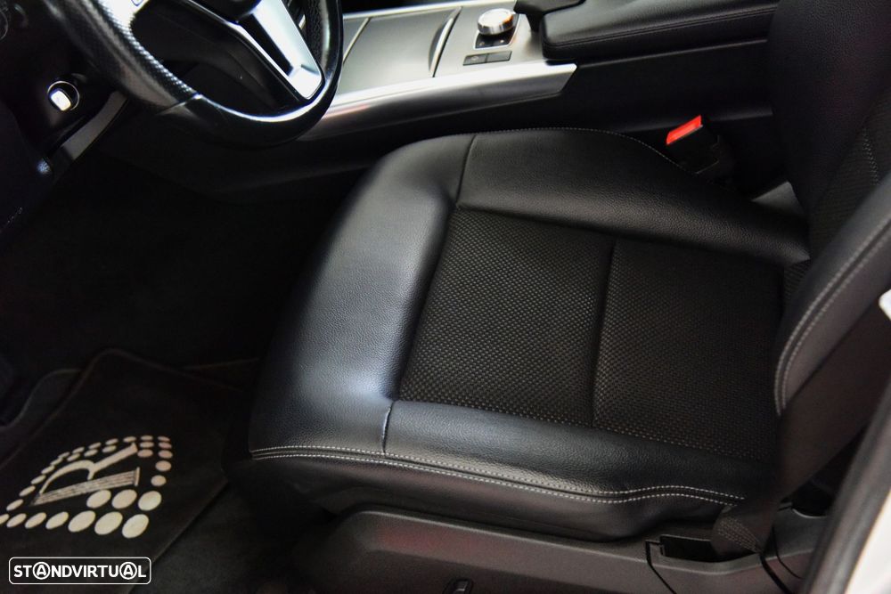Mercedes-Benz E 300 - 13