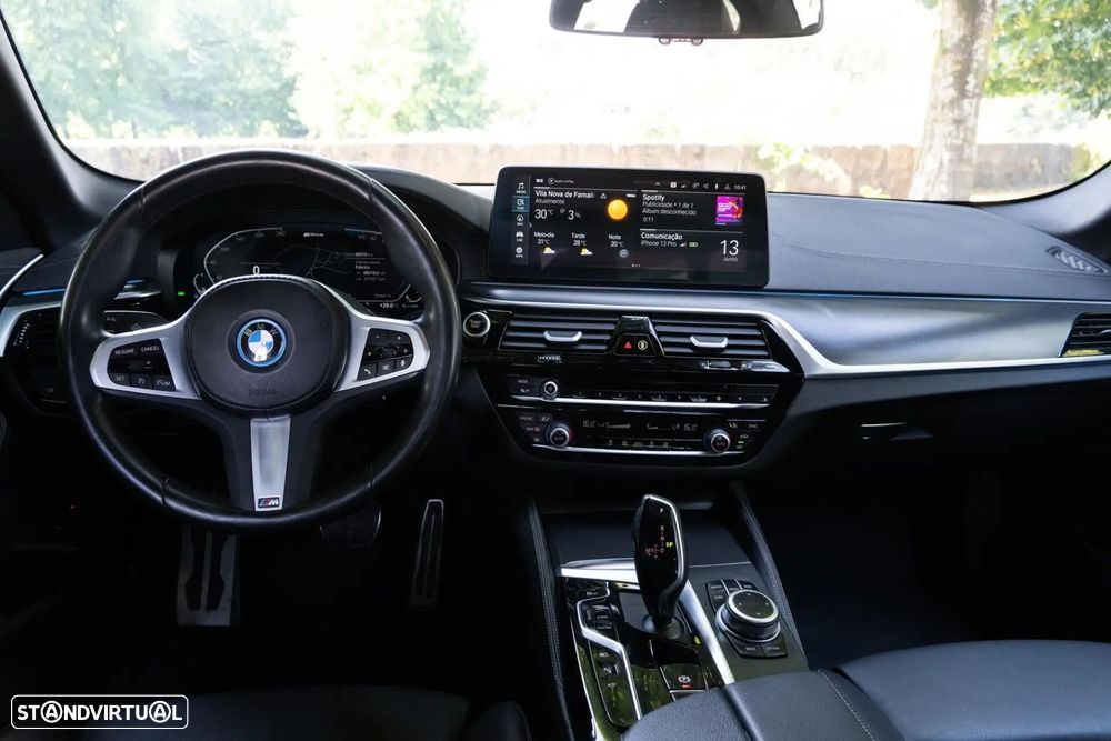 BMW 520 e Pack M - 11