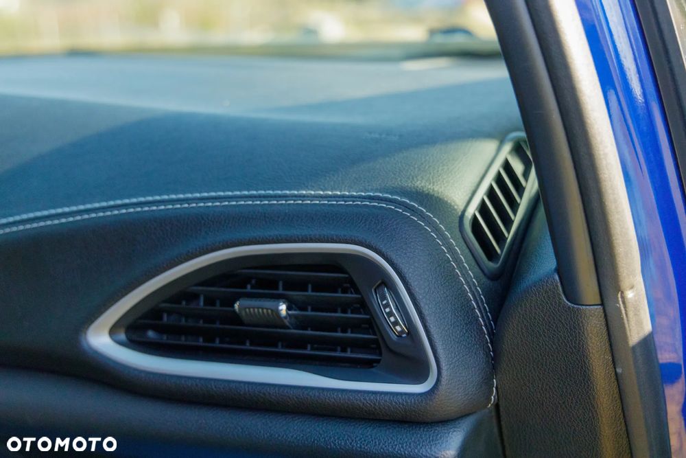 Chrysler Pacifica - 14