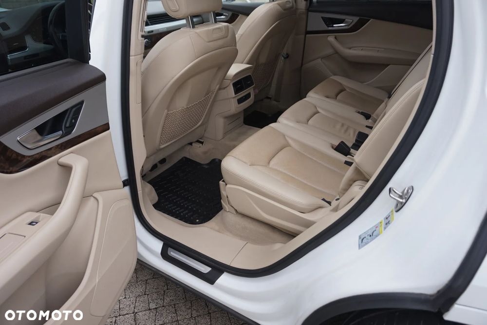 Audi Q7 - 27