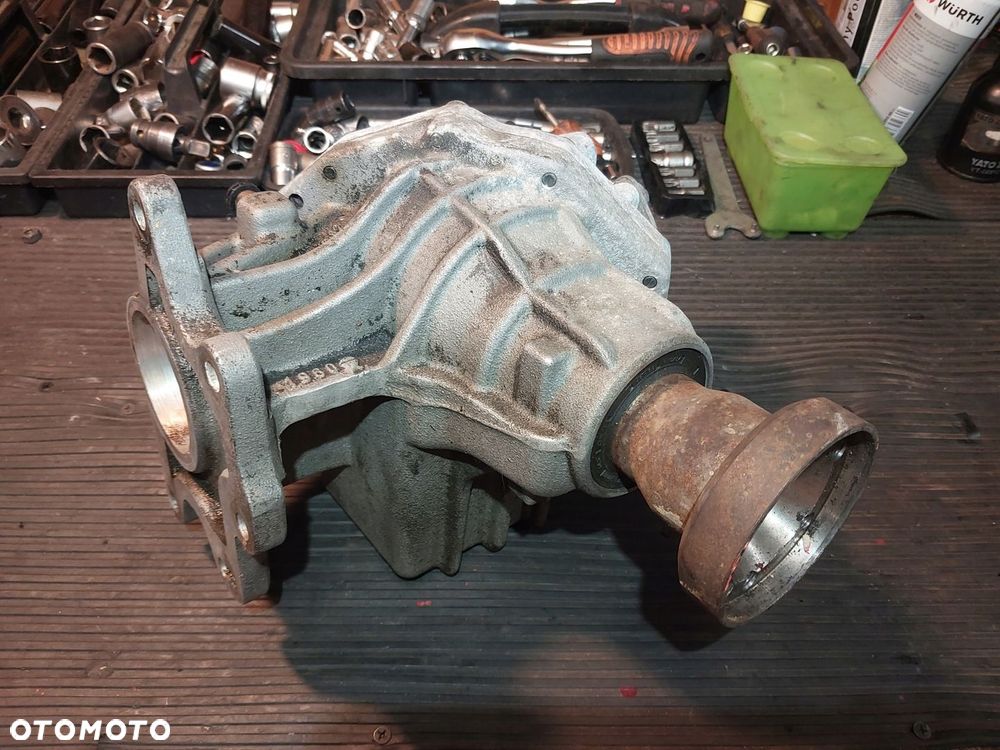 VOLVO V70 S60 S80 XC70 XC90 REDUKTOR PRZEKŁADNIA KĄTOWA 30735299, 30700027 - 1