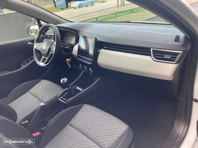 Renault Clio 1.0 TCe Exclusive - 29