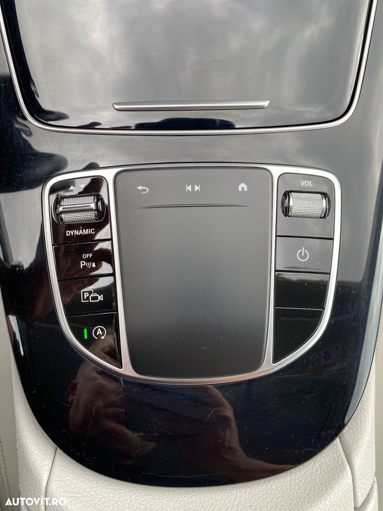 Mercedes-Benz E 220 d 9G-TRONIC Avantgarde - 33