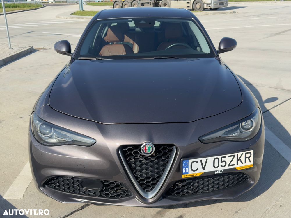 Alfa Romeo Giulia 2.2 AT8 Advanced Efficiency - 3