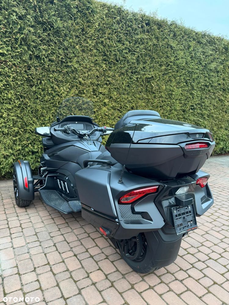 Can-Am Spyder - 6