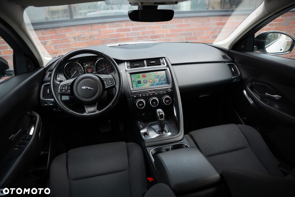Jaguar E-Pace - 26