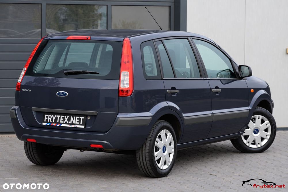 Ford Fusion - 12