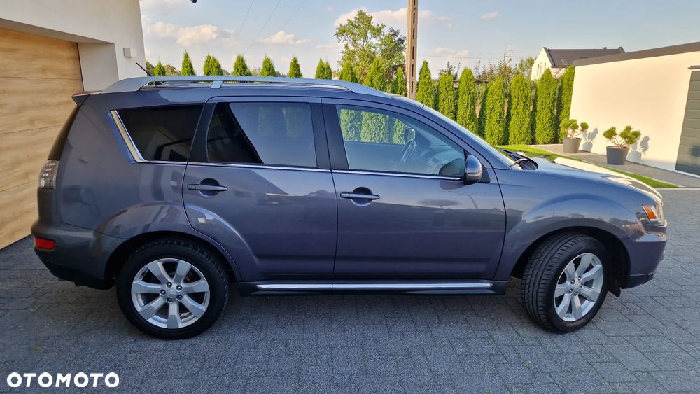 Mitsubishi Outlander 2.0 Invite 2WD - 28