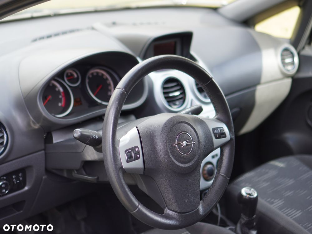 Opel Corsa - 11