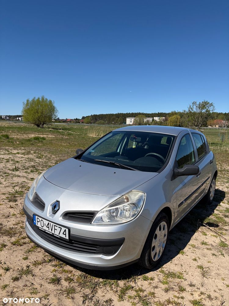 Renault Clio - 1