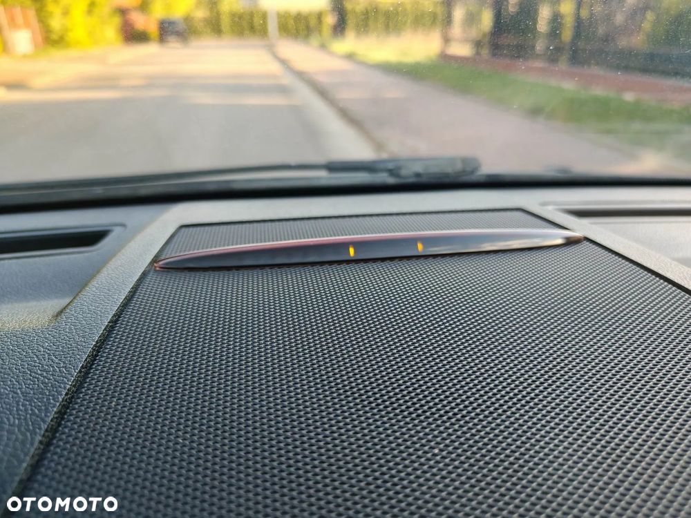 Mercedes-Benz Klasa B 180 CDI - 31