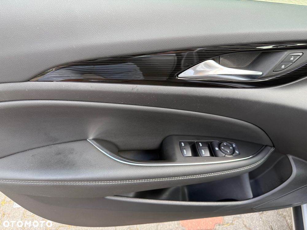 Opel Insignia 1.6 CDTI Enjoy S&S - 8