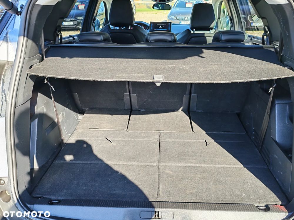 Peugeot 5008 PureTech 130 EAT8 Stop & Start Allure Pack - 37