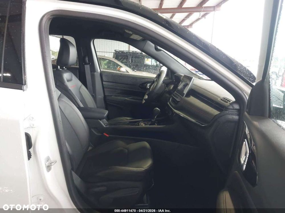 Jeep Compass - 11