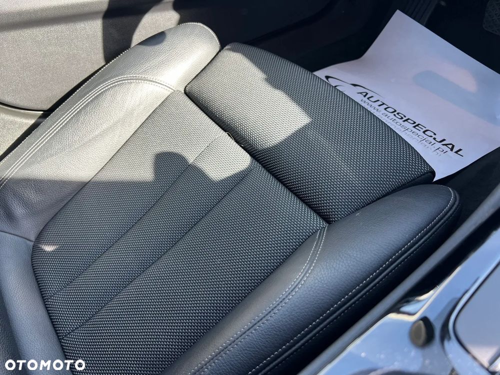 BMW Seria 5 520d Sport Line - 19