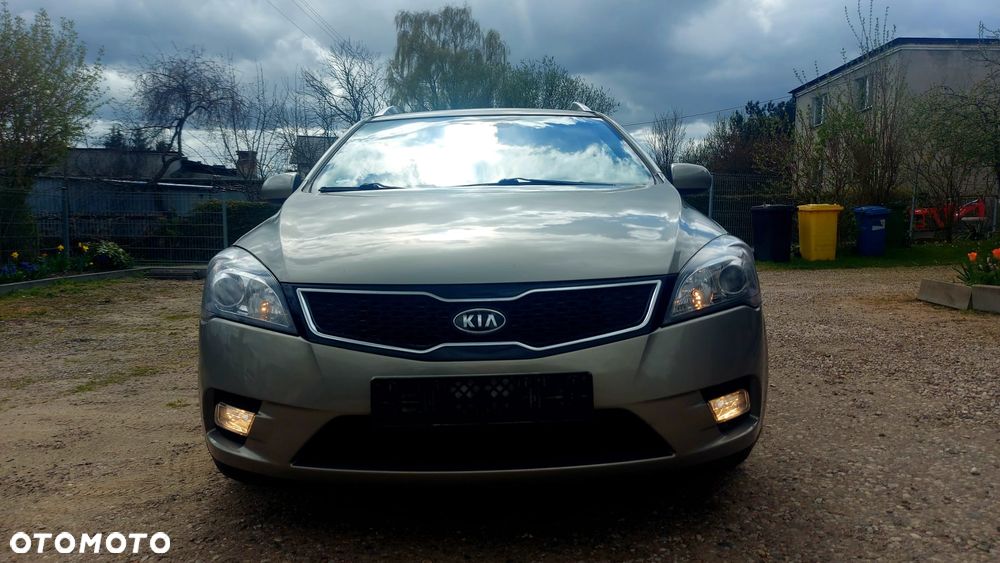 Kia Ceed - 5
