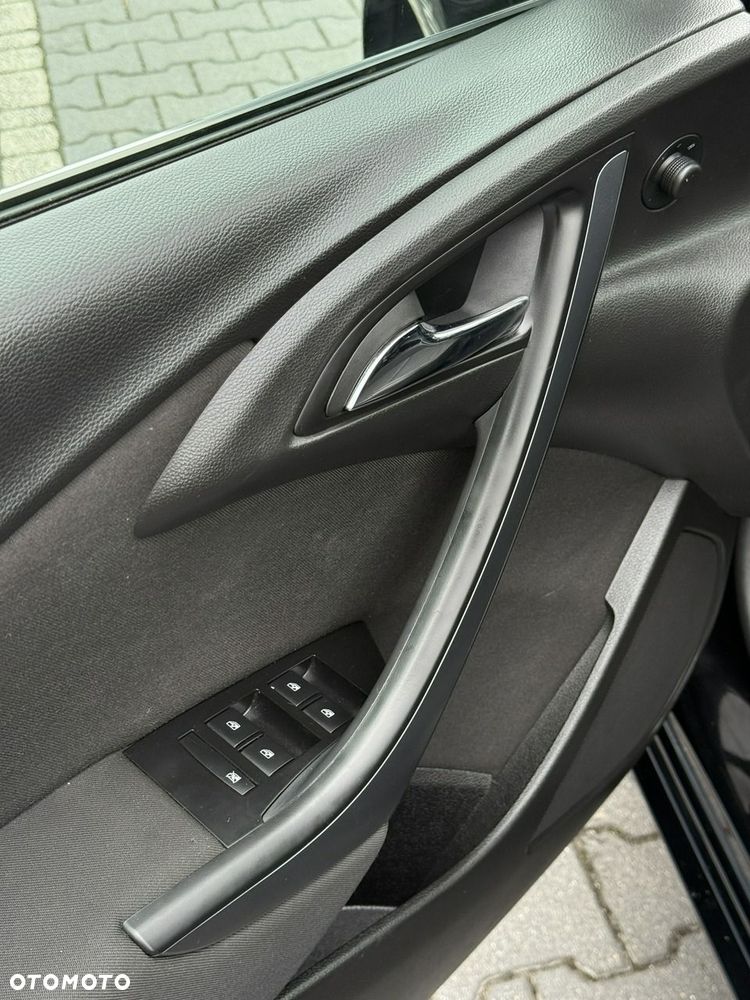 Opel Astra - 11