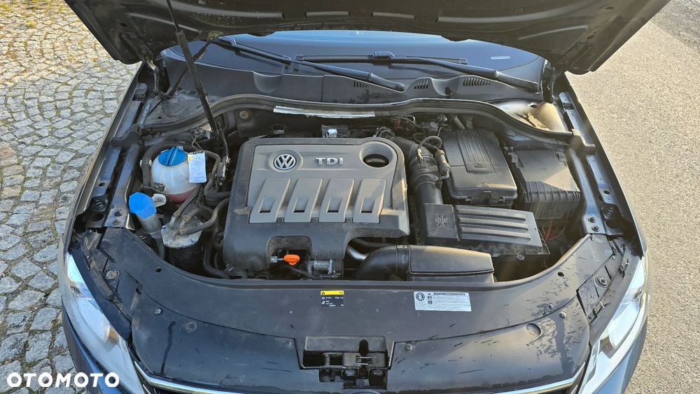 Volkswagen Passat Variant 2.0 TDI DSG BlueMotion Technology Business Edition - 33