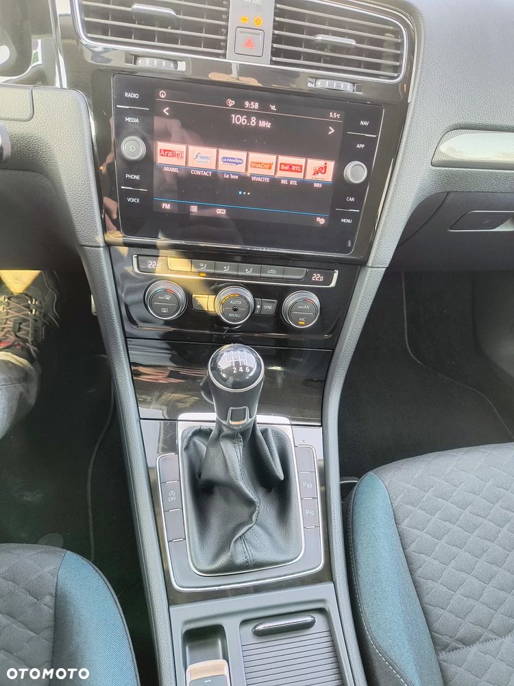 Volkswagen Golf - 18