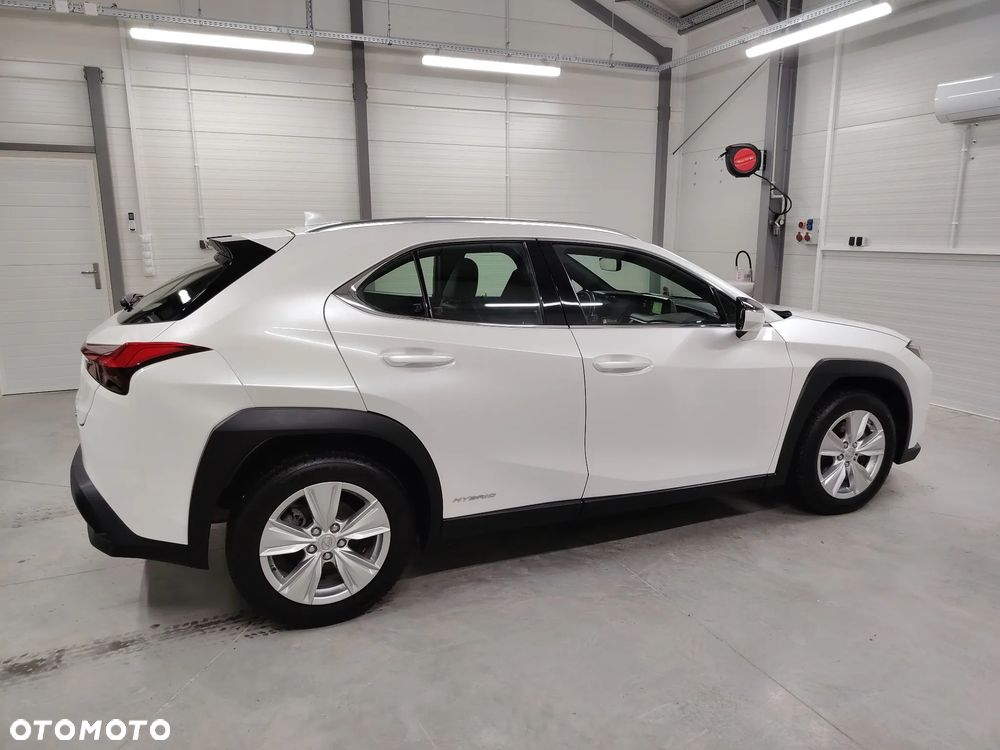 Lexus UX 250h Elegance 2WD - 13