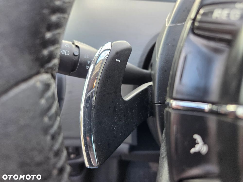 Citroën C4 Picasso 1.6 e-HDi FAP EGS6 Tendance - 22