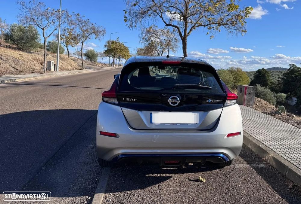 Nissan Leaf - 6