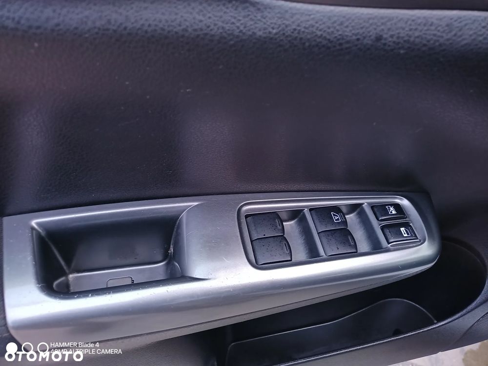 Subaru Impreza 2.0 R XV - 13