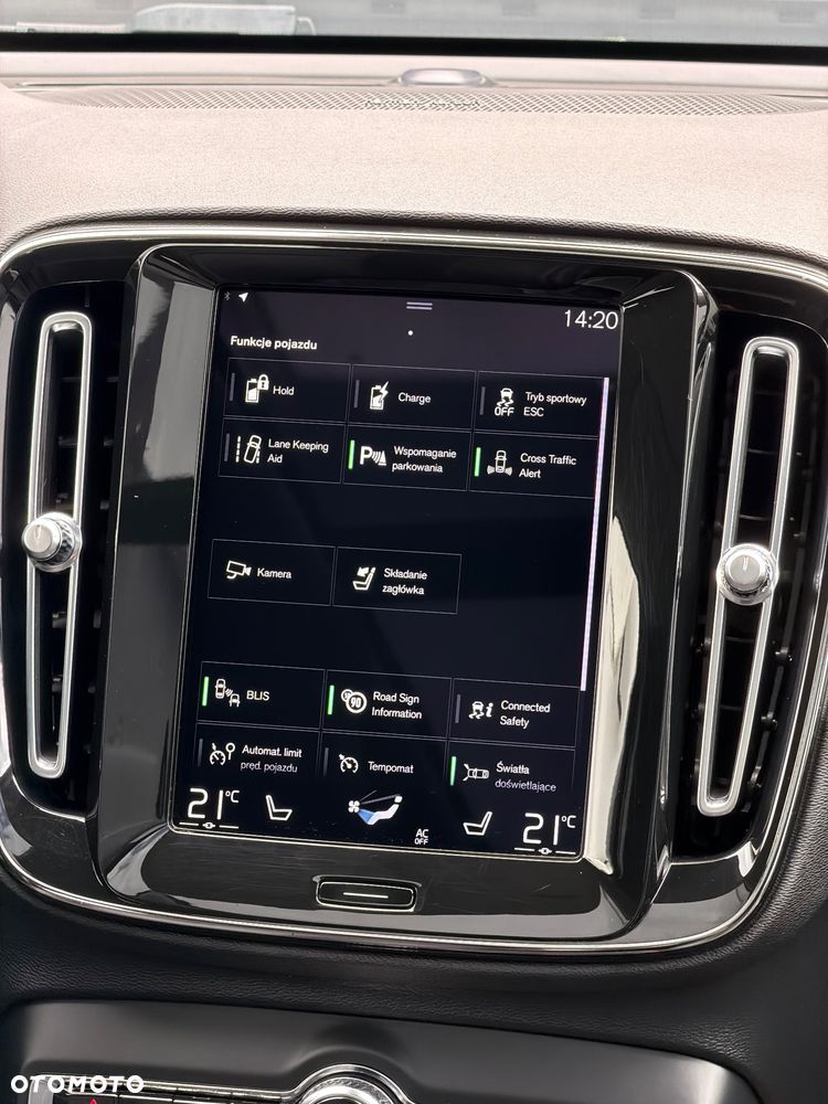 Volvo XC 40 - 40