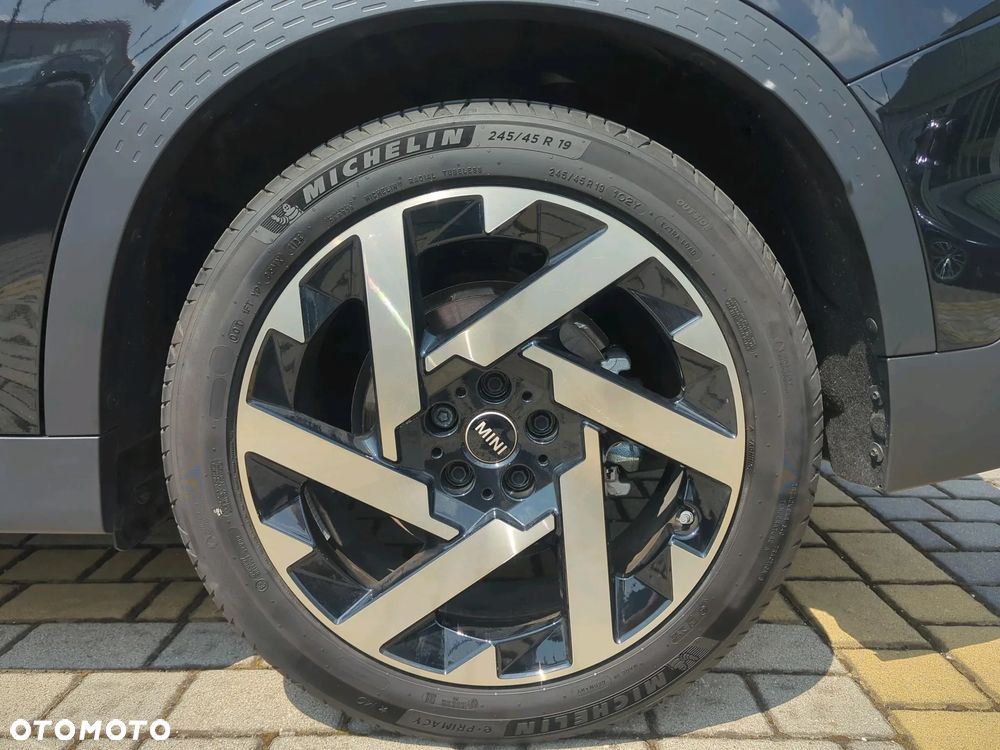 MINI Countryman E 66.5kWh Linia Favoured - 9