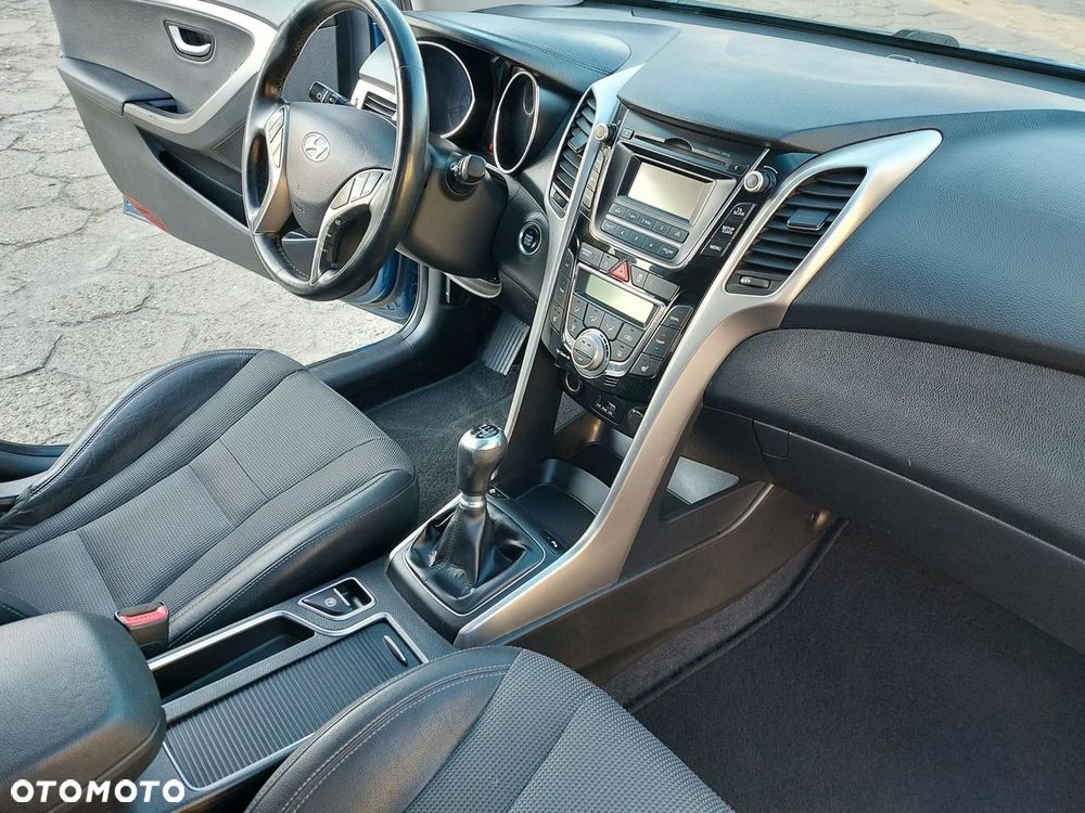 Hyundai i30 - 16