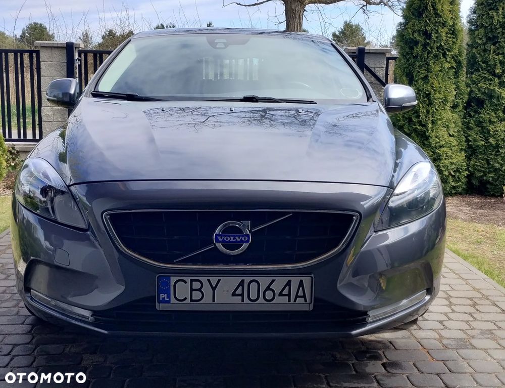 Volvo V40 D2 Momentum - 2